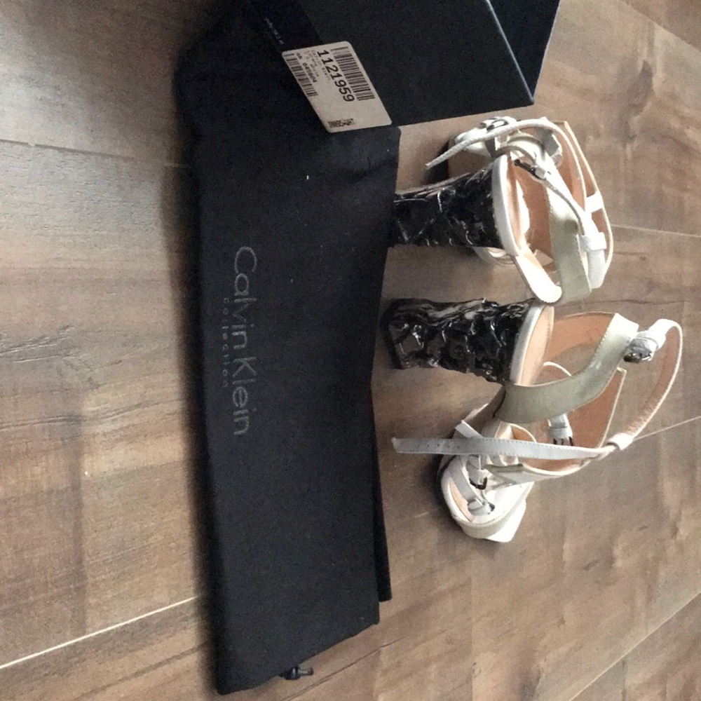 Calvin Klein Collection - Picture 5 of 5